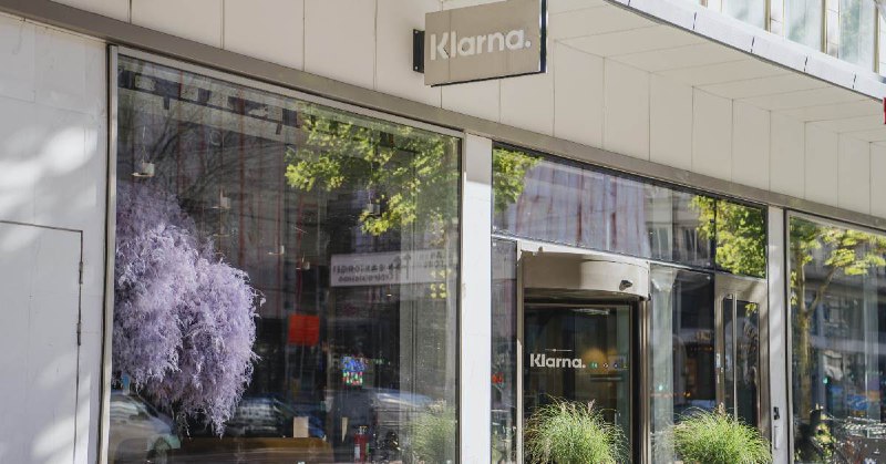 Klarna Reverses Course: Welcomes Back Humans for Customer Support! 🤖➡️👩‍💼